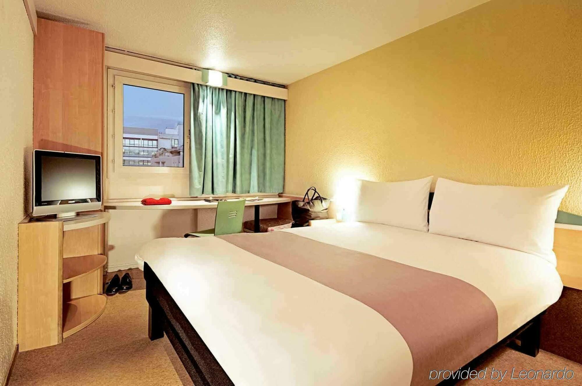 B&B Hotel Rouen Centre Rive Droite Екстериор снимка